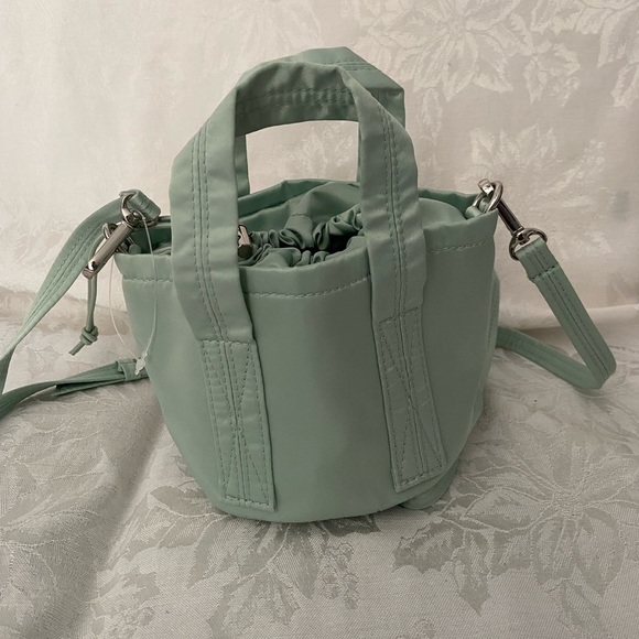 NWT VS Pink Mini Bucket Crossbody - Picture 3 of 8
